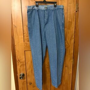 Classic Blue Lee Men's pleated Jeans — Comfortable 36 x 30